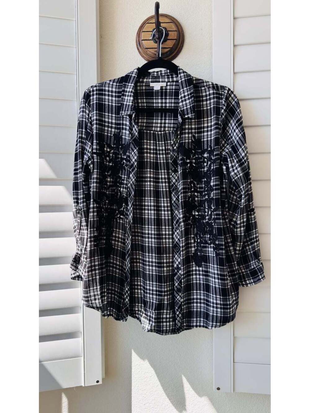 Westport 1962 Black Plaid Floral Embroidered Size M